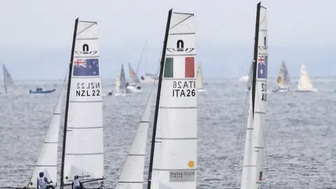 弗赖堡角球得分，金特尔头槌破网