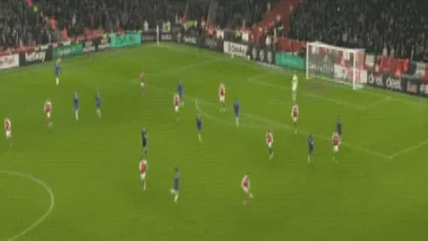 国足外援转会疑云：前恒大、泰山外援归化遇阻，高薪难觅买家